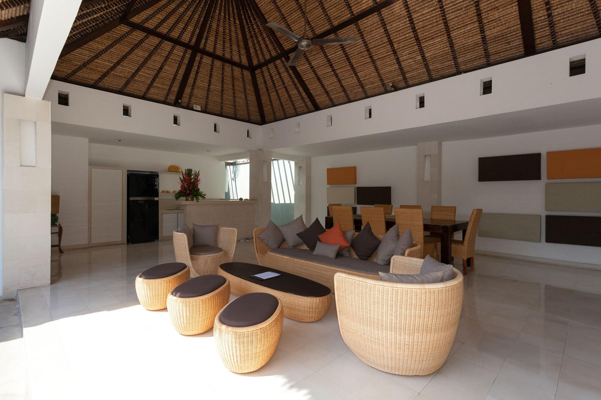 Bvilla Spa Seminyak Exterior foto
